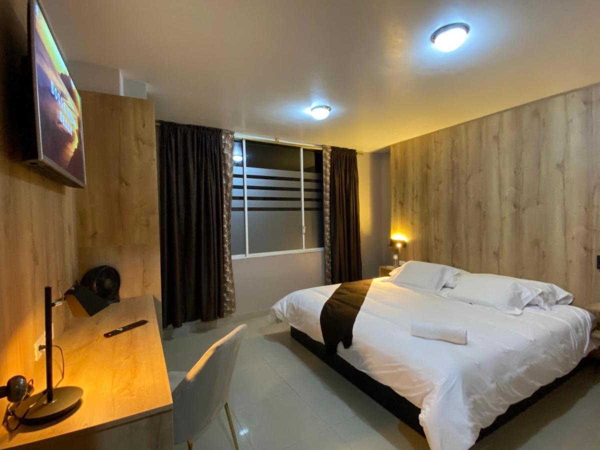 Hotel Wampushkar Zamora Buitenkant foto